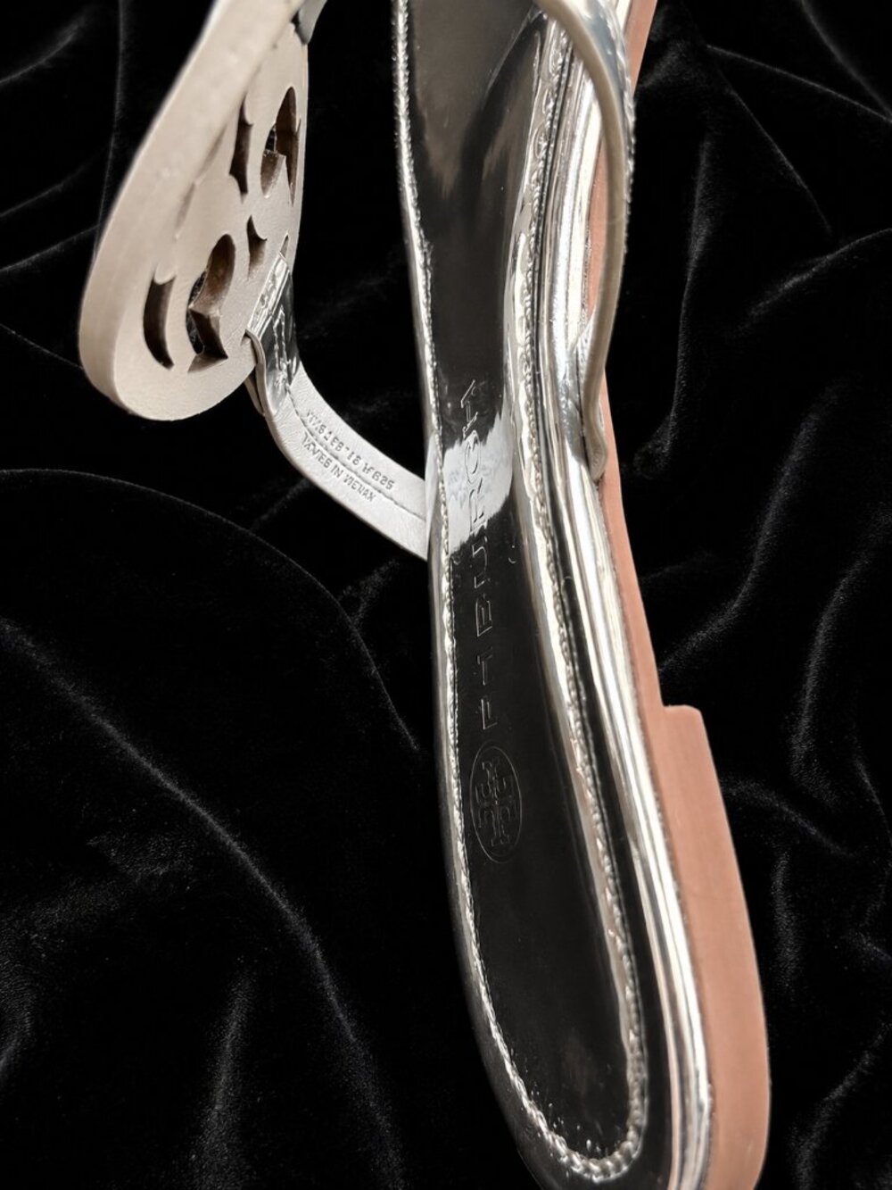 Tory Burch Mirror Metallic Miller Sandals Silver - Picture 4 of 5